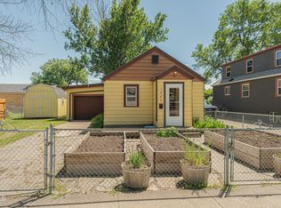 1003 4th St SW, Mandan, ND 58554