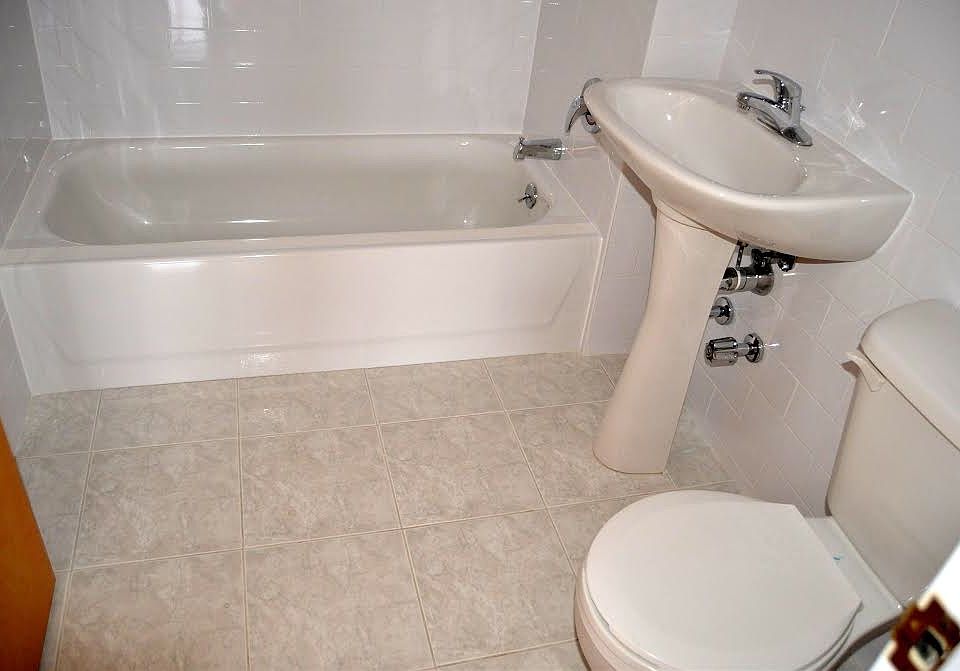 2nd image of 3343 14th St APT 6A