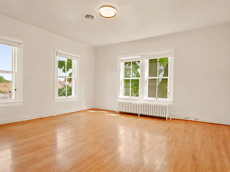 209 N Washington St — Photo 74