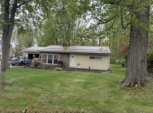 421 Dale Dr, Erie, PA 16511
