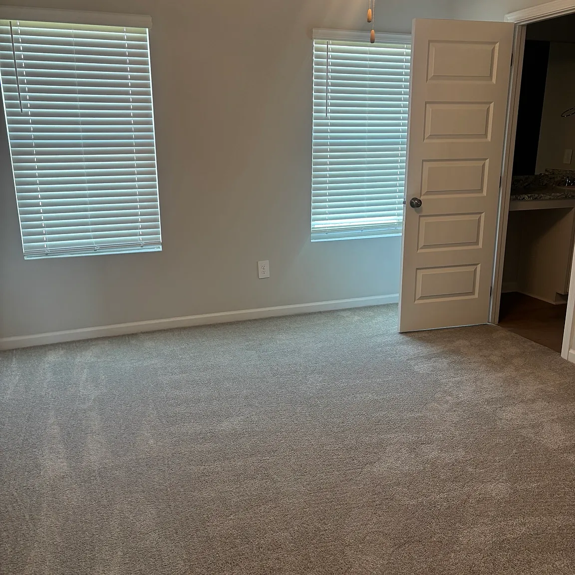 1061 John Avenue - 1 — Photo 2