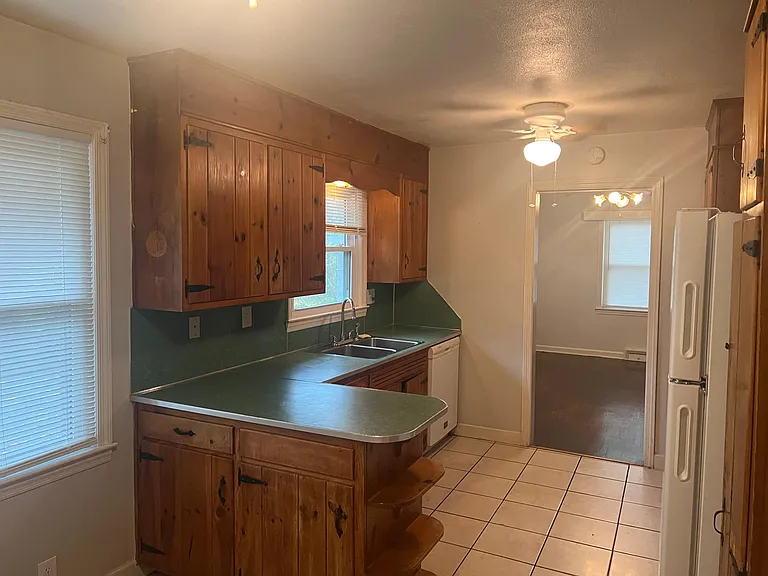 241 Shirley Dr — Photo 27