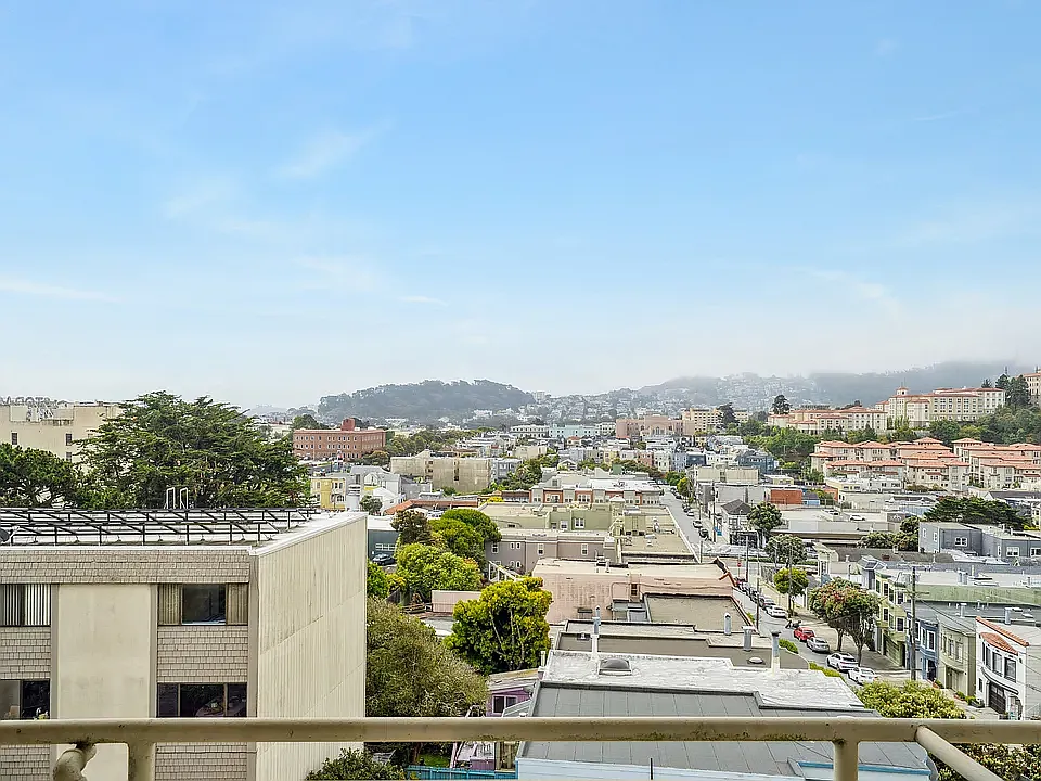 10 Lupine Ave