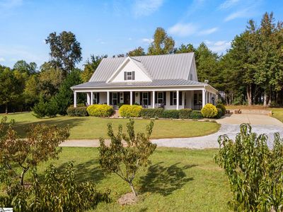 995 Motlow Creek Rd, Campobello, SC, 29322