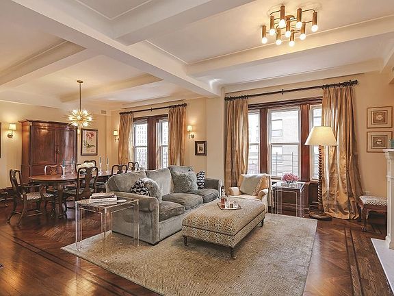 2nd image of 215 W 88th St APT 9F