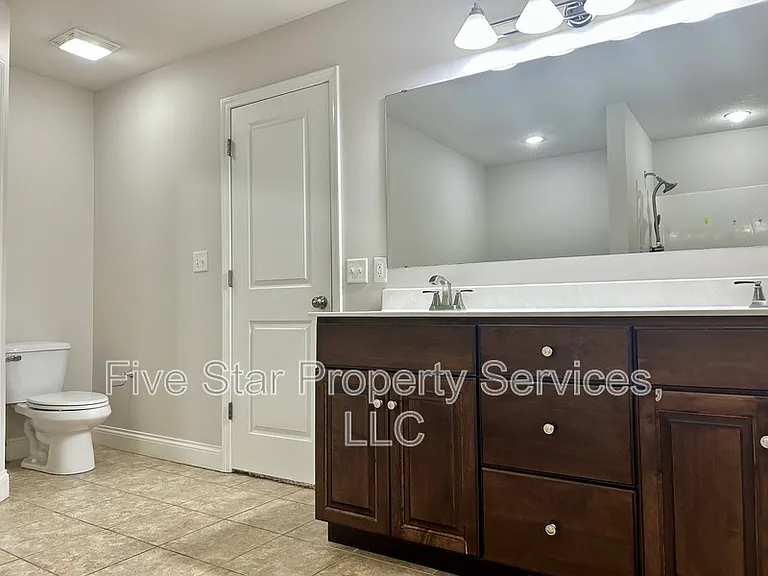 1420 School House Ln — Photo 18