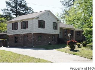 459 Waterbury Dr, Fayetteville, NC 28311