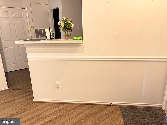 4th image of 4401 Fair Stone Dr APT 102