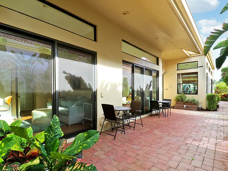 210 Coral Cay Ter — Photo 9