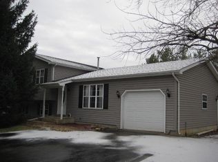 8009 Walker St, Harvard, IL 60033