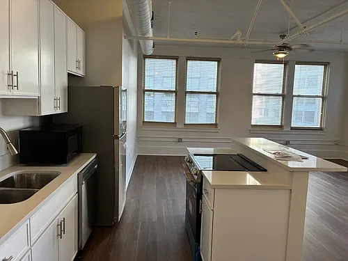 Floor plan 512