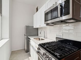 Way Rittenhouse, Philadelphia, PA 19146