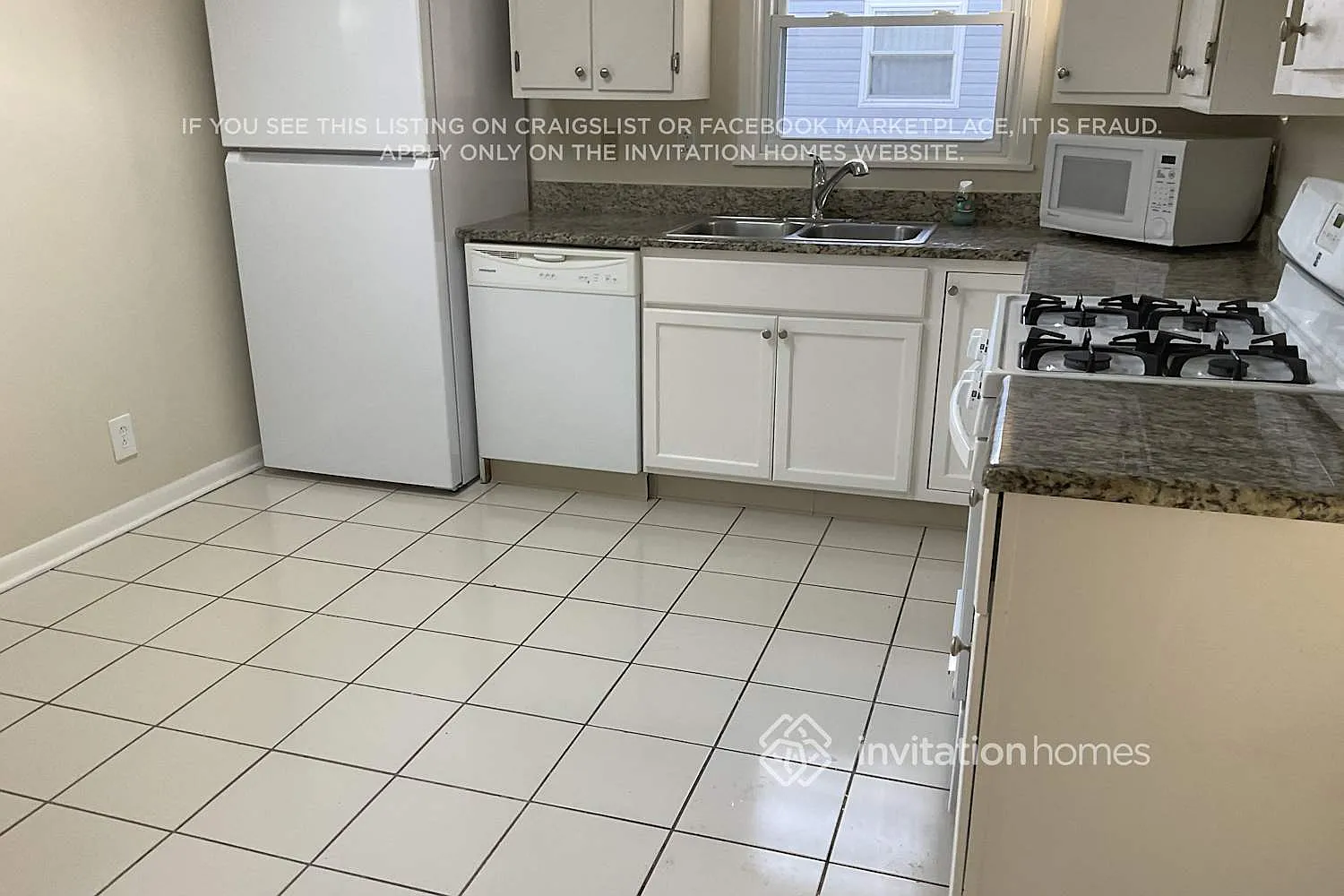 46 S Willow Ln Glenwood, IL 60425 — Photo 4
