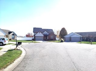 1439 Butternut Cir, Greenfield, IN 46140