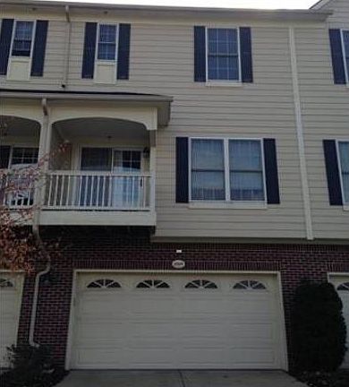 2nd image of 45689 Graystone Ln #2003