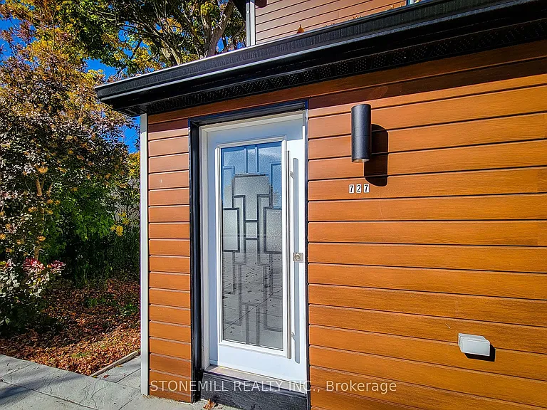 727 College Ave — Photo 21