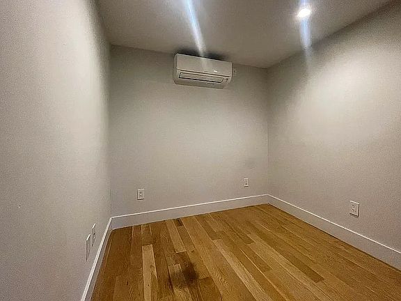 5th image of 738 E 6th St #B