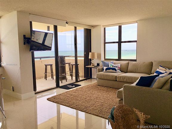 3rd image of 2555 Collins Ave APT 1711