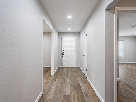 5th image of 2809 Marmon Dr