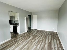 7571 University Ave, La Mesa, CA