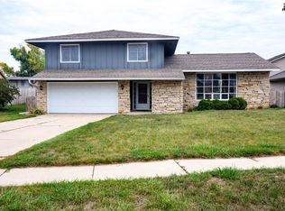 1150 Plumwood Ct NE, Cedar Rapids, IA 52402