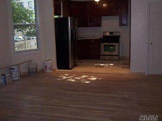 2nd image of 148 01 90th Ave