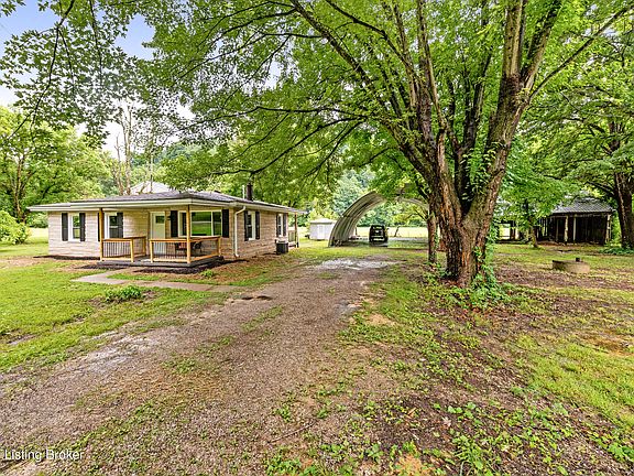 4th image of 1829 Martin Hill Rd