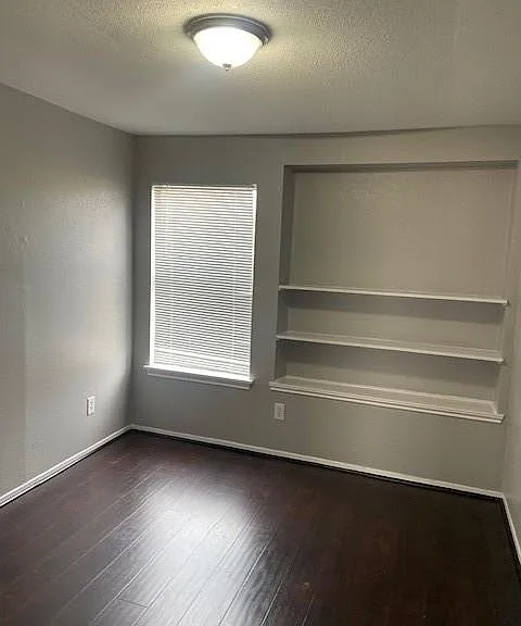 12533 Manor Ct — Photo 9