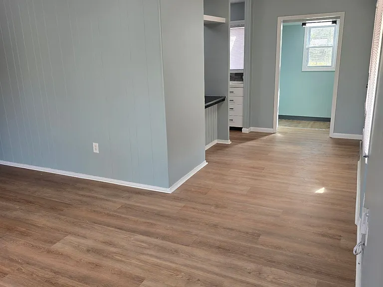 1702 Wakefield Dr NE — Photo 8