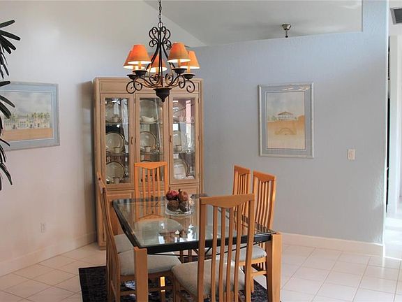 2nd image of 1765 Aynsley Way