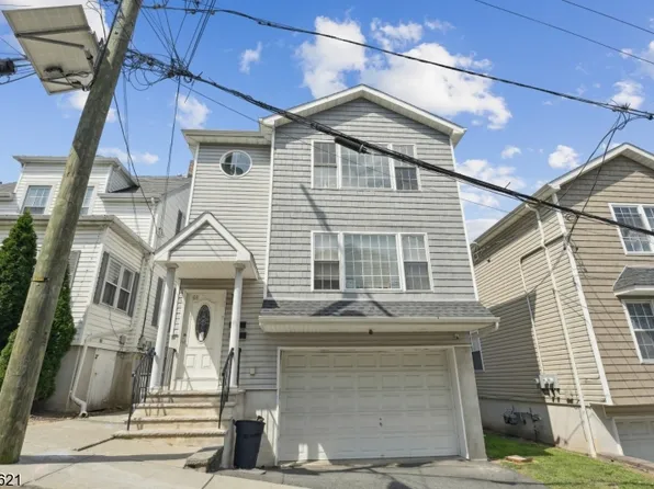 66 Garret St, Paterson City, NJ 07501