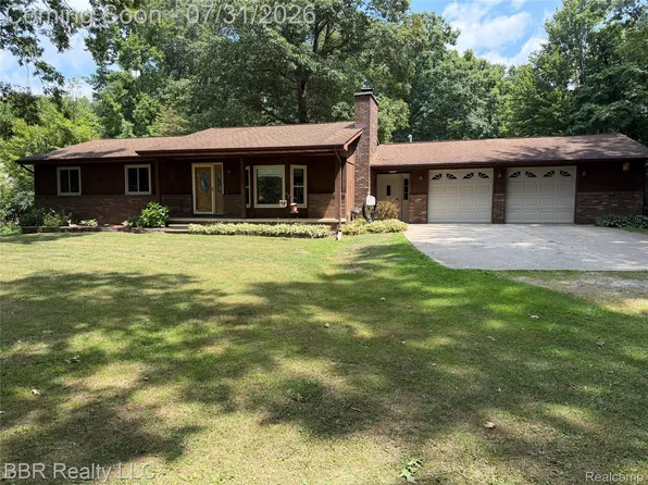 22243 Inkster Rd, Brownstown, MI 48174