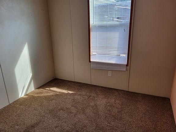 4th image of 2604 Rainbow Ln