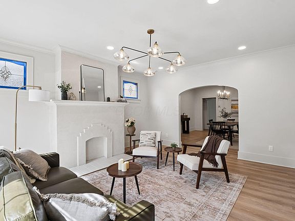 4th image of 486 E Whittier St