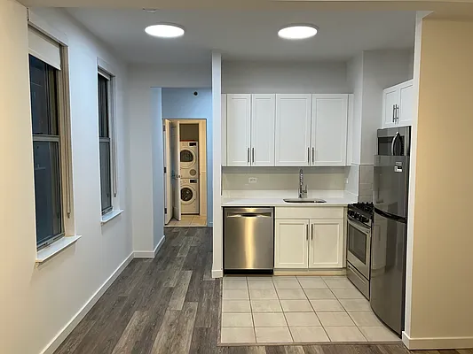 Rented by Townhouse Management Company | media 10