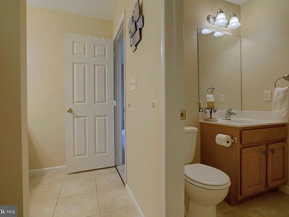 3rd image of 496 Nursery Dr S