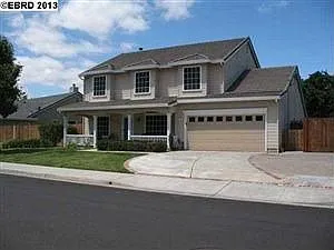95 Rosegate Ave photo 1
