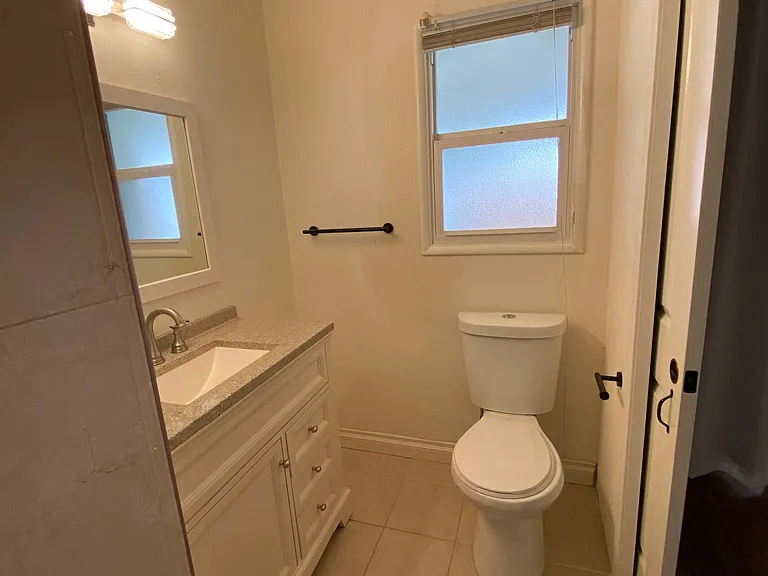 3713 W 184th Pl — Photo 10
