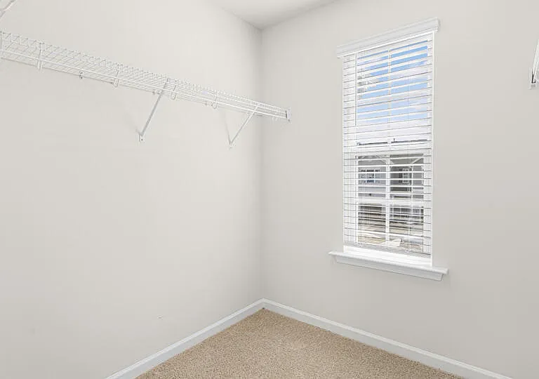 128 Starlight St — Photo 3