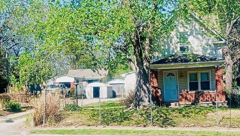 1st image of 1602 S Sterling Ave