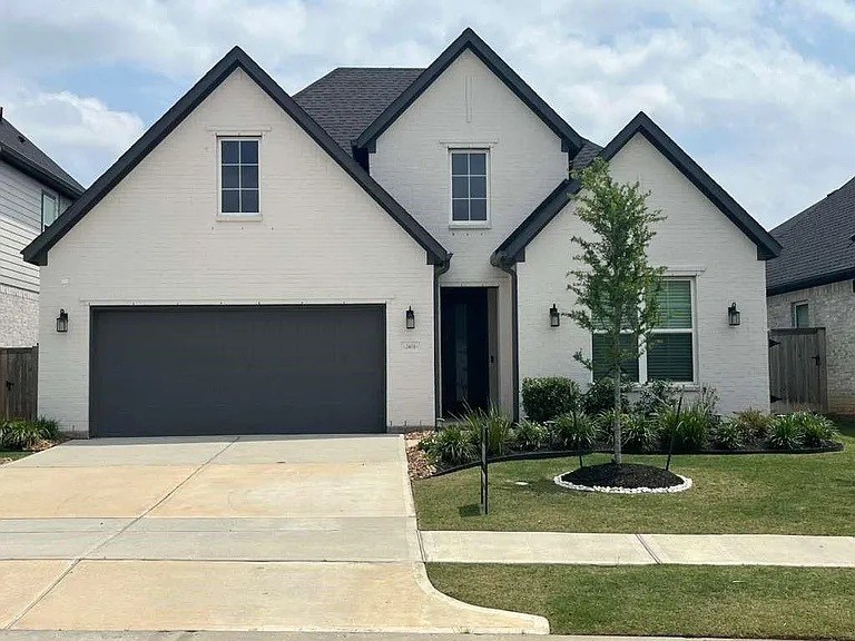 24638 Lukes Landing Way — Photo 1