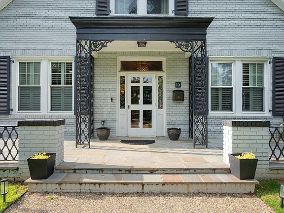 3rd image of 15 Crescent Ave