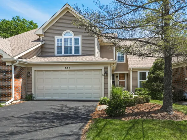702 Clover Hill Ct, Elk Grove Village, IL 60007
