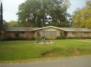 501 E Carolina Ave, Plain Dealing, LA 71064