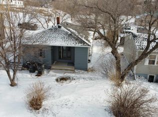 111 1st Ave SE, Kenmare, ND 58746