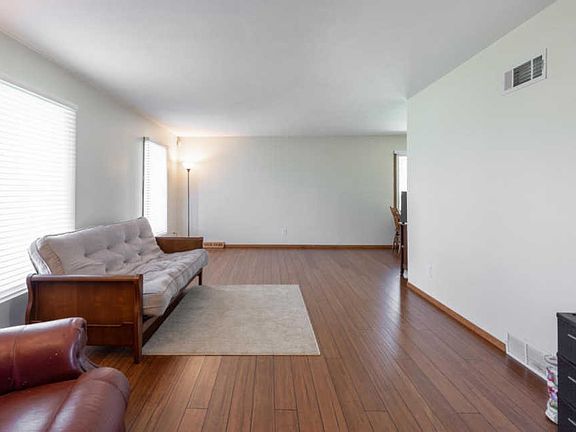5th image of 1825 E Drexel Ave