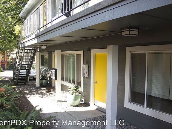 2nd image of 1221-1229 SE Ash St #5649685
