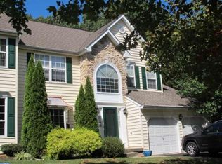 18 Sterling Crest Ct, Doylestown, PA 18901