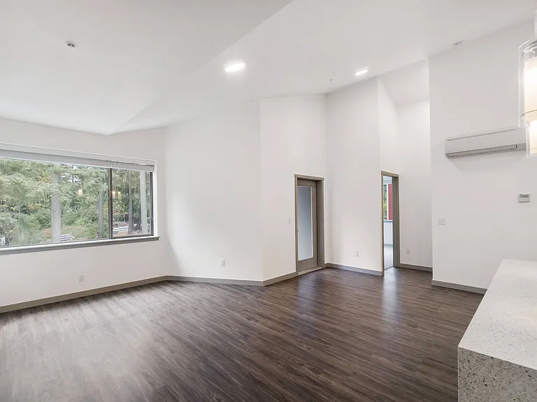 3 Bedroom Vaulted Ceilings