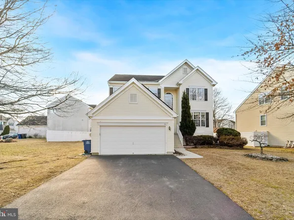 26 Allegheny Ln, Bordentown, NJ 08505